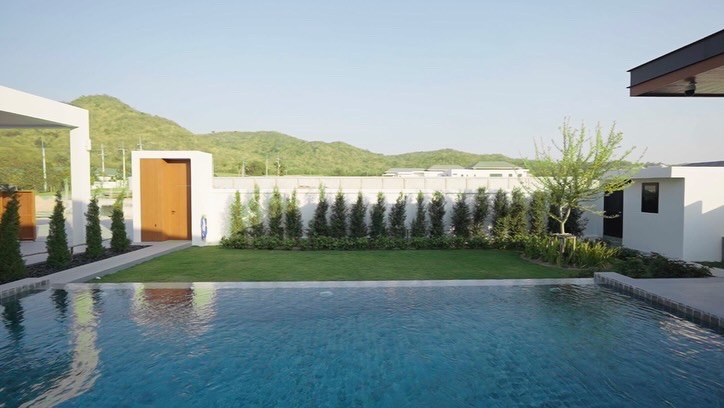 The Scenery Design The Scenery Design