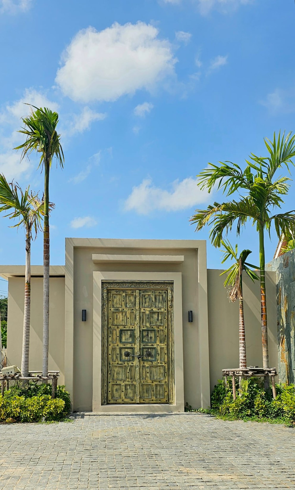 Luxury 3-Bedroom Bali-Style Villa In Bang Rak – Only 3 Minutes Walk To The Beach