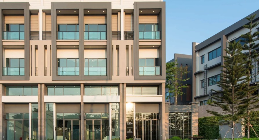 Workplace Phetkasem 81-2