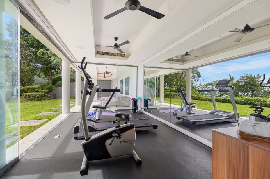 Villa Spice เกาะสมุย: พูลวิลล่าหรู 5 ห้องนอน วิวทะเลแบบพาโนรามา