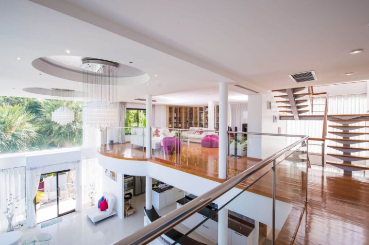 Villa White Stone Samui: Luxury 4-Bedroom Villa with Stunning Sunset Views