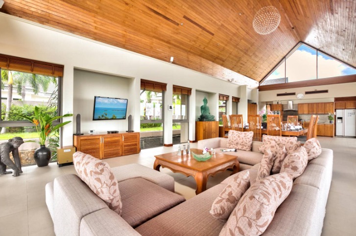 Baan Grand Vista สมุย: พูลวิลล่าหรู 5 ห้องนอน วิวทะเลพาโนรามาเหนือหาดบ่อผุด
