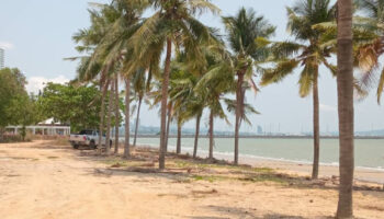 Urgent Sale! Prime Beachfront Land in Pattaya (Rare Asset)